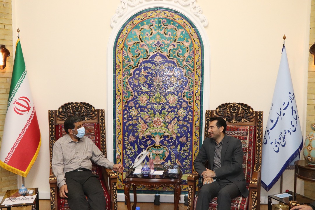 دیدار صمیمی وزیر میراث‌فرهنگی با نمایندگان مجلس شورای اسلامی